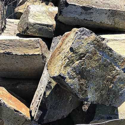 Aztec Gold Basalt 18&quot; Minus Stone Column