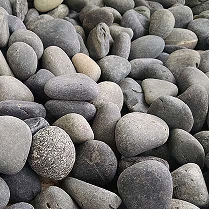 [RRBB161] (La Paz) Black Beach ⅝" Pebbles
